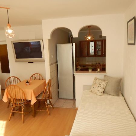 Apartament Piastowska Διαμέρισμα Kamienna Gora Εξωτερικό φωτογραφία